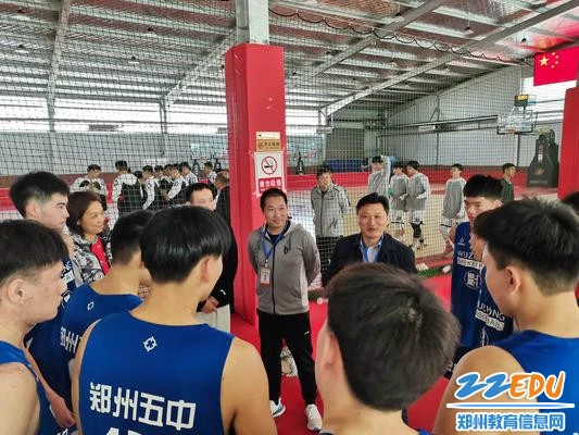 刻苦训练篮球时如何避免受伤的建议_0